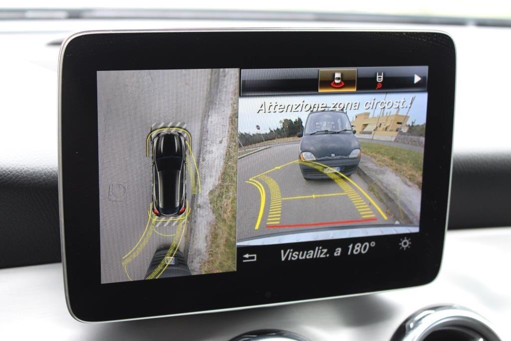 MERCEDES GLA 220 Aut. Premium * AMG