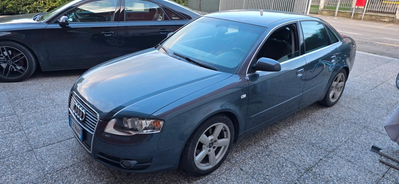 Audi A4 2.0 16V TDI Sport. Berlina unico propitario