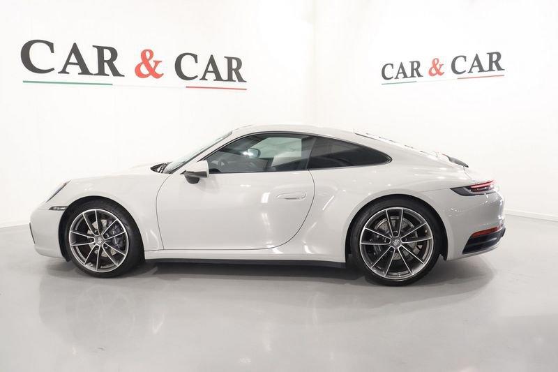 Porsche 911 992 Carrera