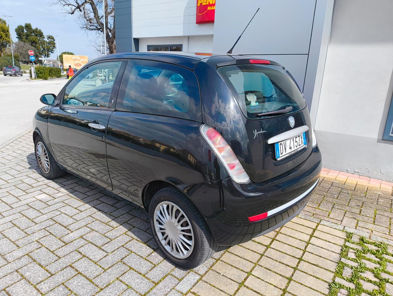 Lancia Ypsilon 1.3 MJT 75 CV
