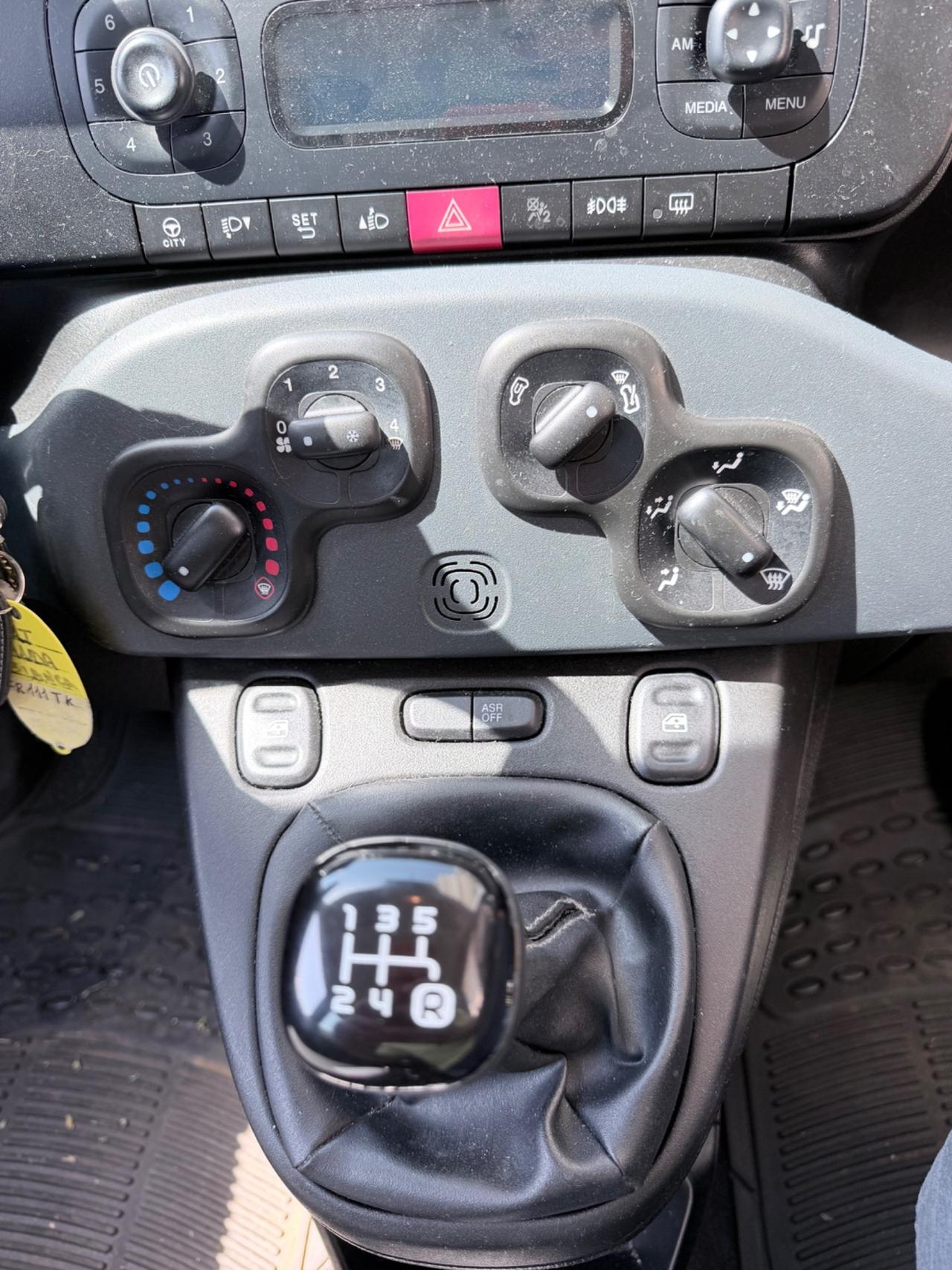 Fiat Panda 1.2 Lounge 69cv BENZINA