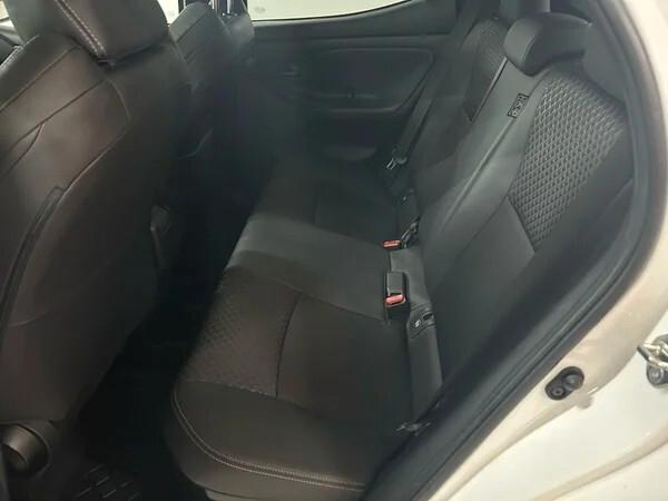 Toyota Yaris 1.5 Hybrid 5 porte Lounge
