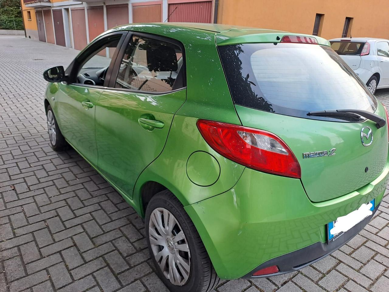 Mazda 2 diesel OK NEOPATENTATI