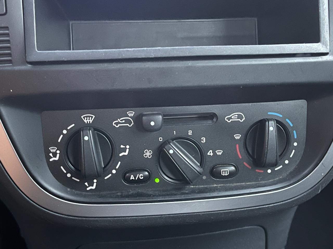 Citroen C3 1.1 benzina euro4 NEOPATENTATI
