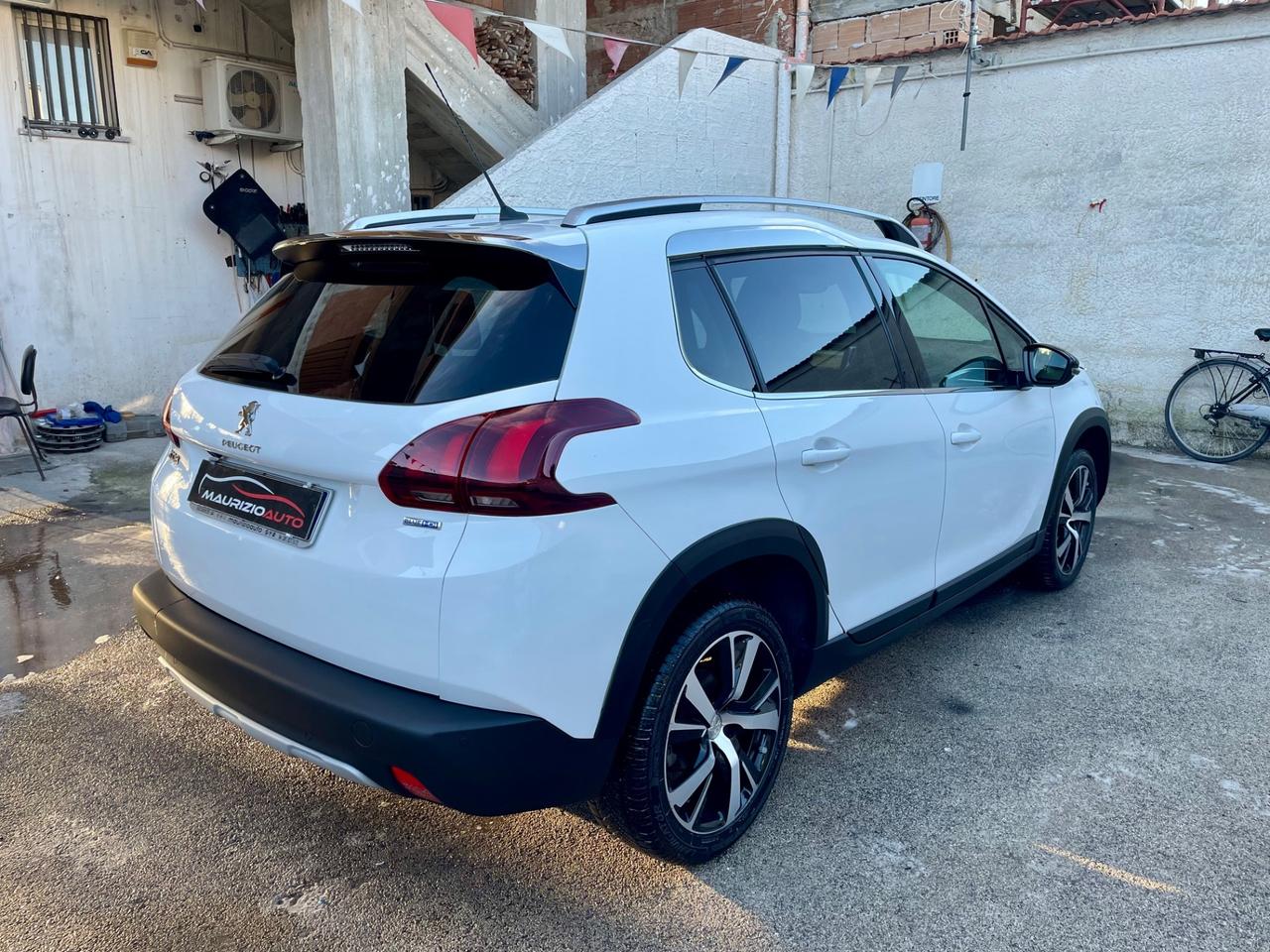 Peugeot 2008 BlueHDi 120 S&S Allure retrocamera navigatore ecc