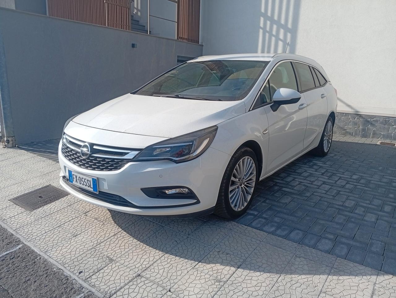 Opel Astra 1.6 CDTi 110CV Start&Stop Sports Tourer Innovation