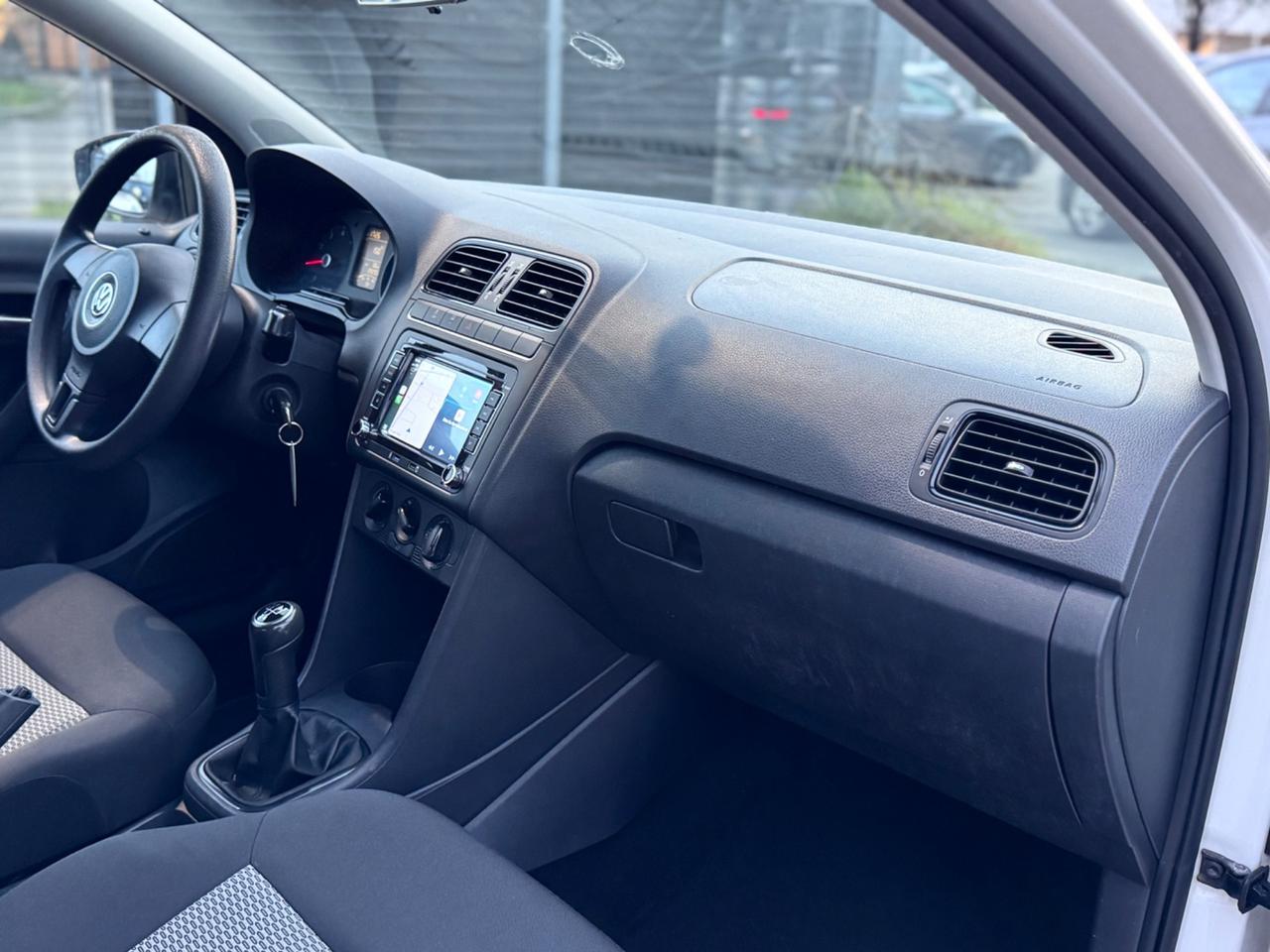 Volkswagen Polo 1.2 60cv Benzina Neopatentati 2011