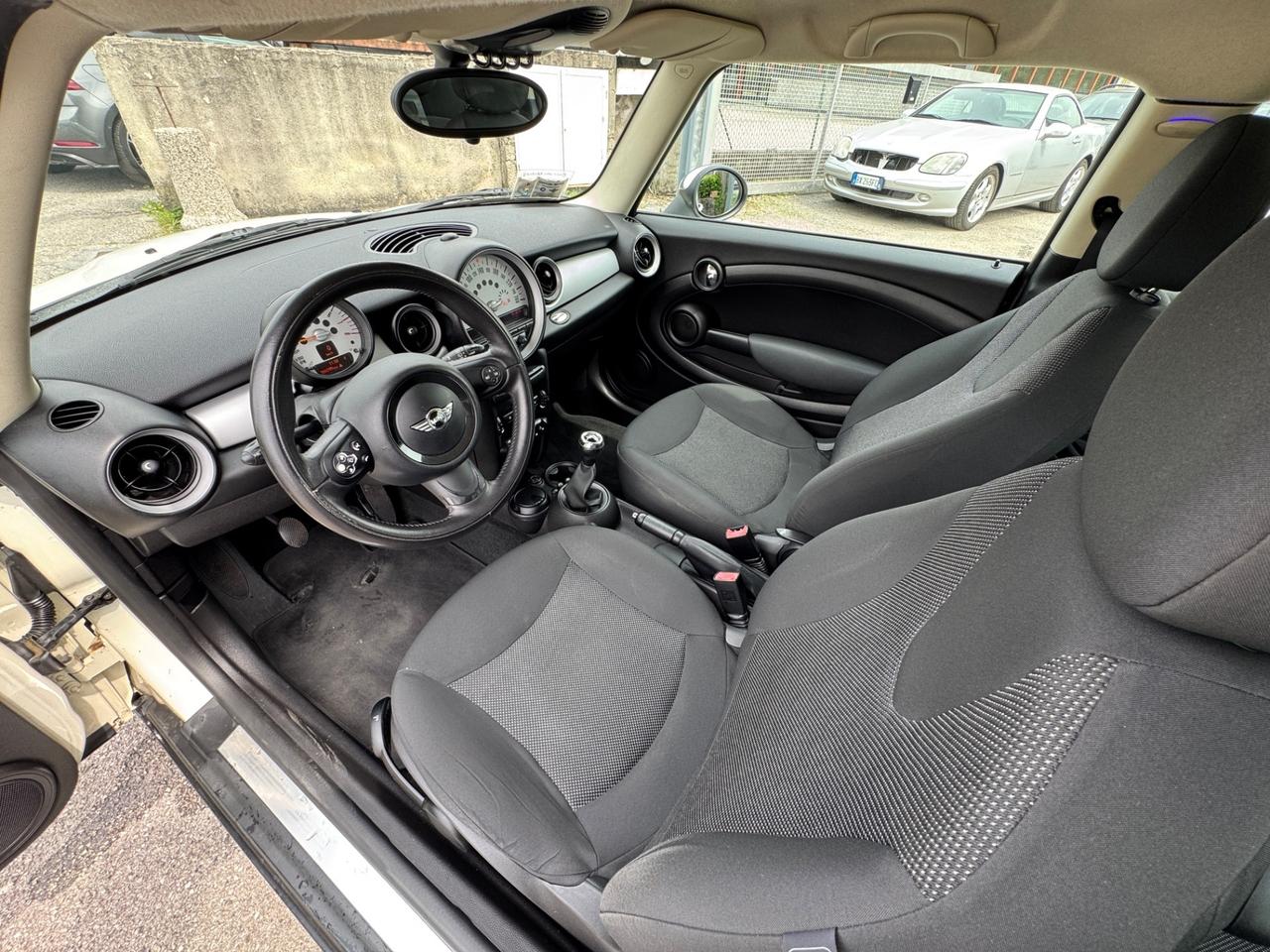 MINI COOPER CLUBMAN 1.6 16V 122CV NEOPATENTATI