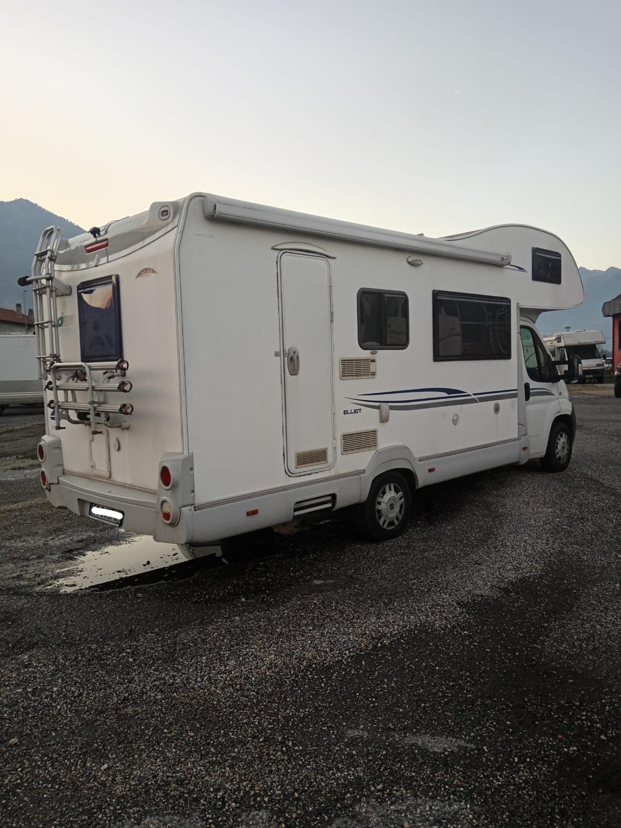 MANSARDATO Elliot 40 del 2010 in saldo 049