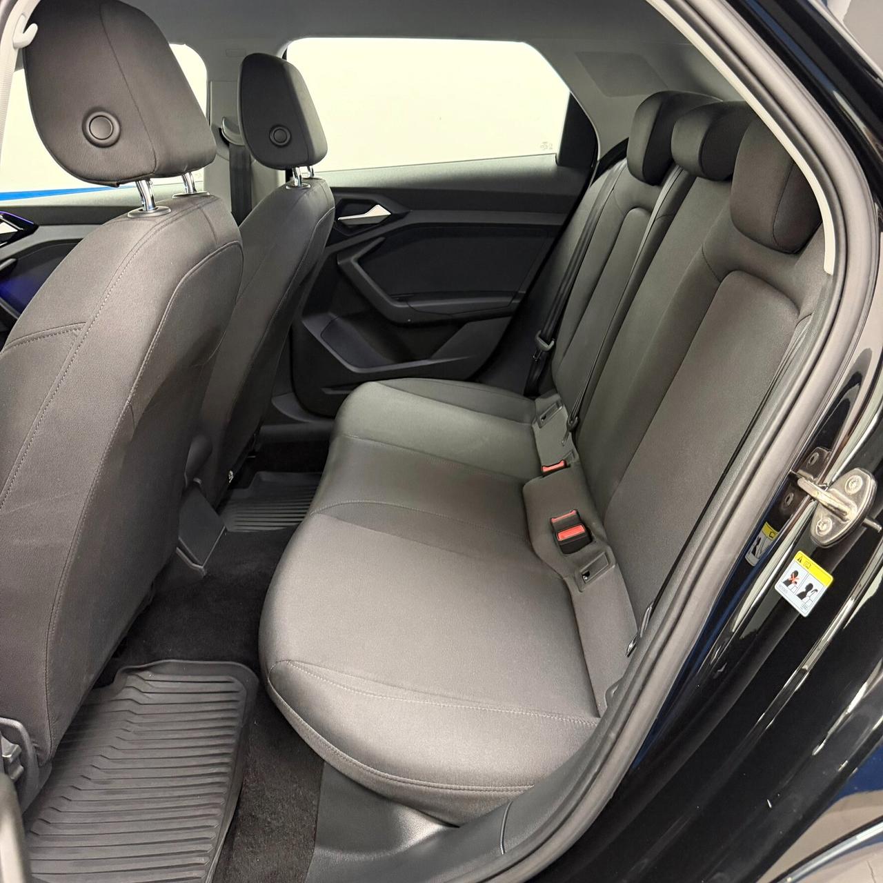 Audi A1 citycarver 30 TFSI S tronic Identity Contrast