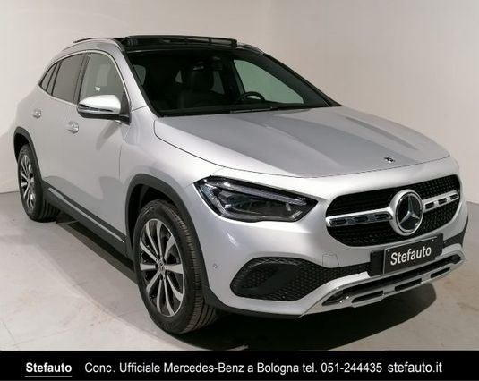 MERCEDES-BENZ GLA 200 d Automatic 4Matic Sport Plus