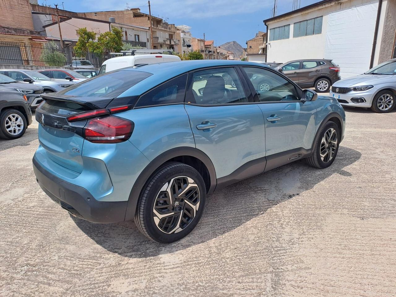 Citroen C4 PureTech 130 S&S EAT8 Shine