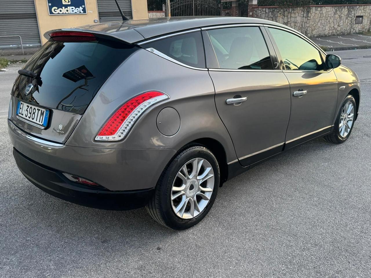 Lancia Delta 1.6 MJT DPF 105 CV Gold