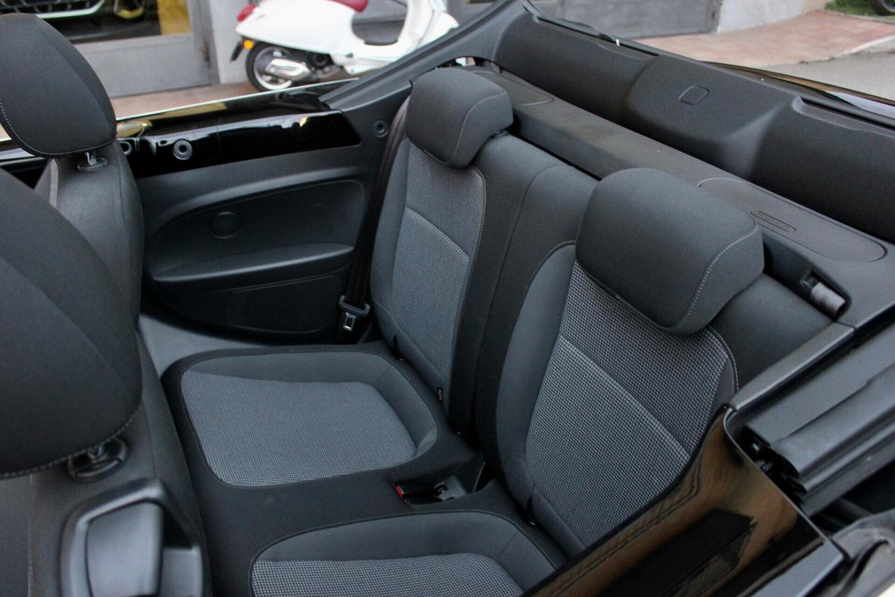 Volkswagen Maggiolino Cabrio 2.0 TDI DSG SENSORI SEDILI RISCALDATI