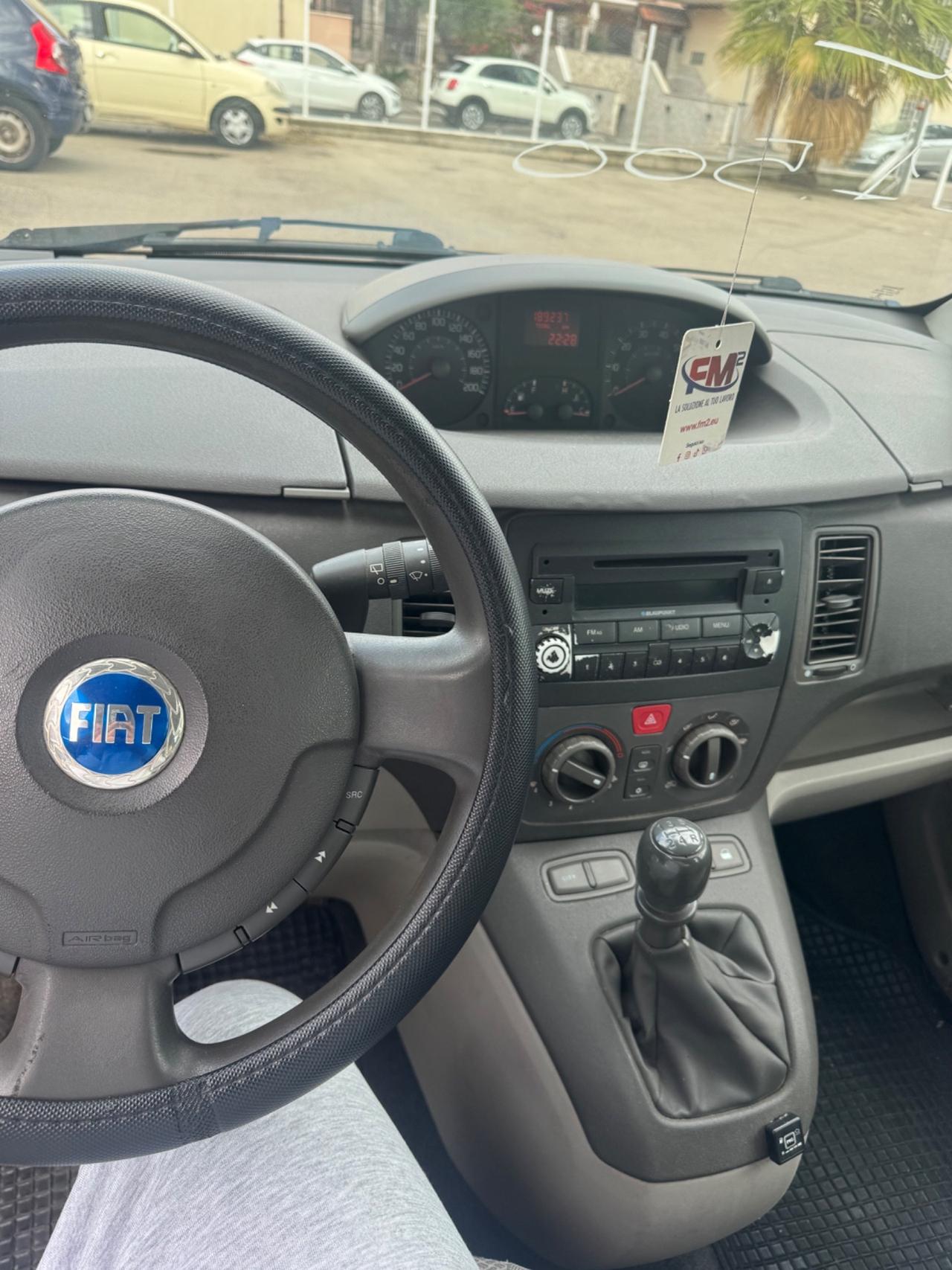 Fiat Idea 1.4 16V Emotion