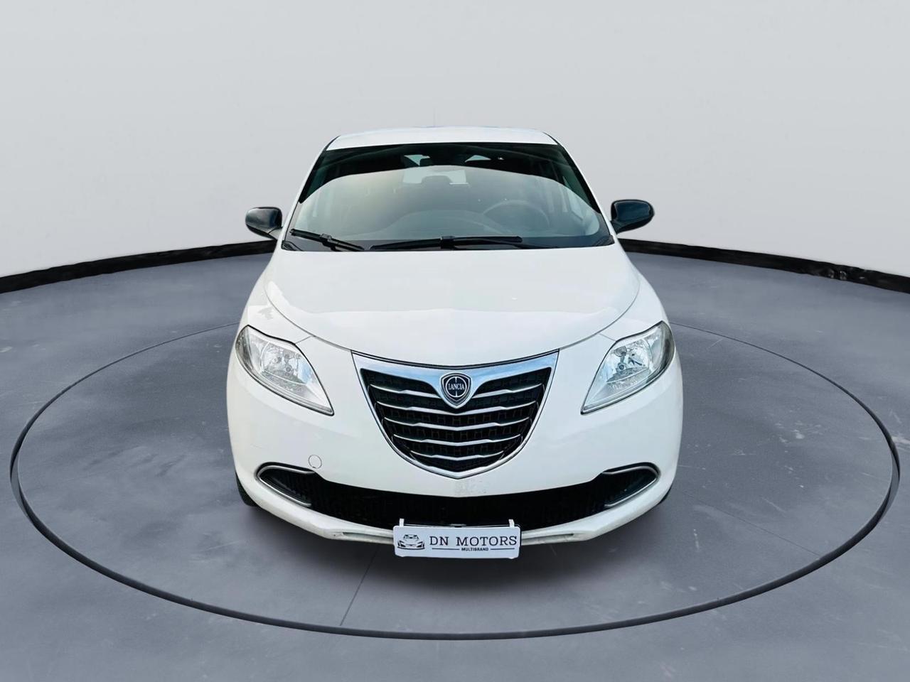 Lancia Ypsilon 0.9 benzina 2015 48.000km neo