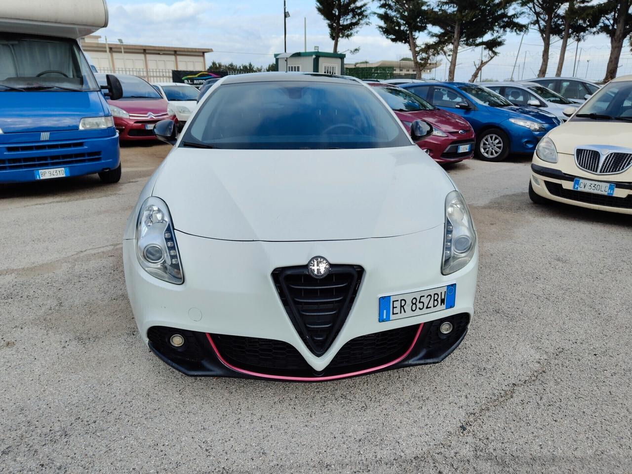 A.R. Giulietta 1.6 JTDm-2 105 CV Distinctive 2013