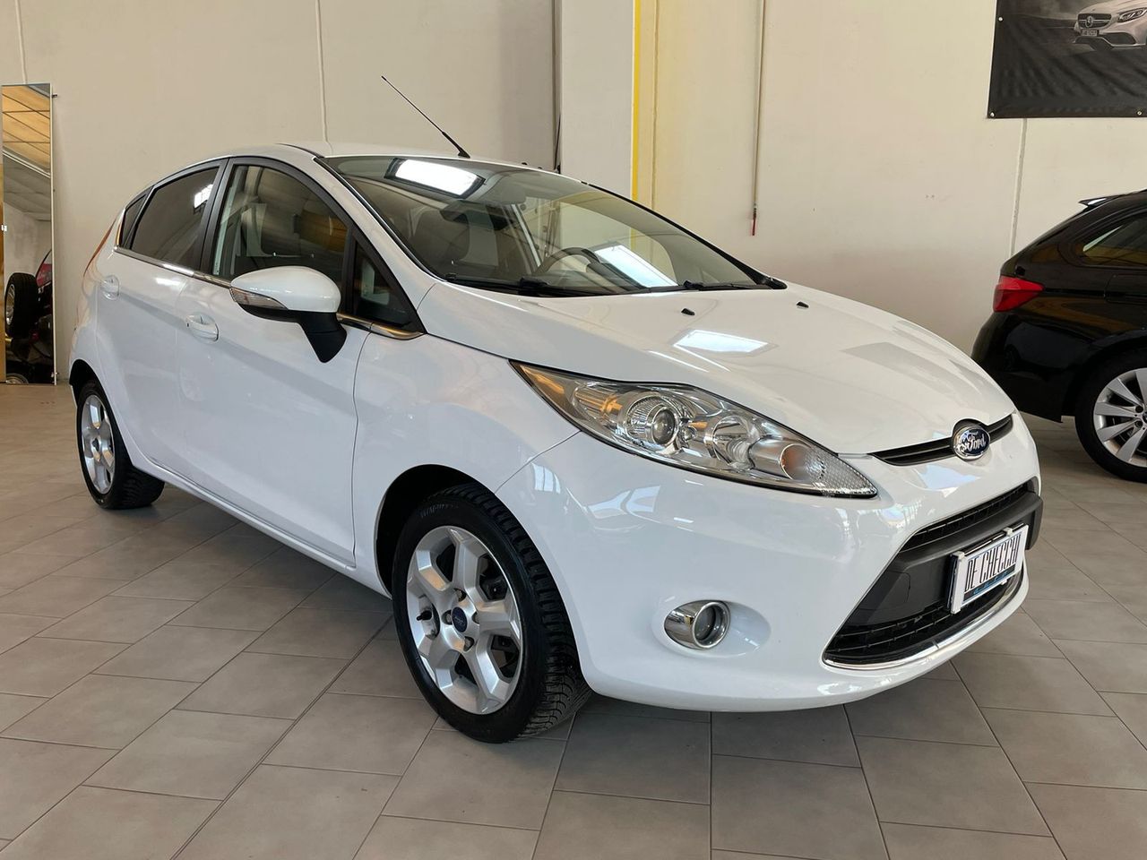 Ford Fiesta 1.4 TDCi 5p. Titanium NEOPATENTATI