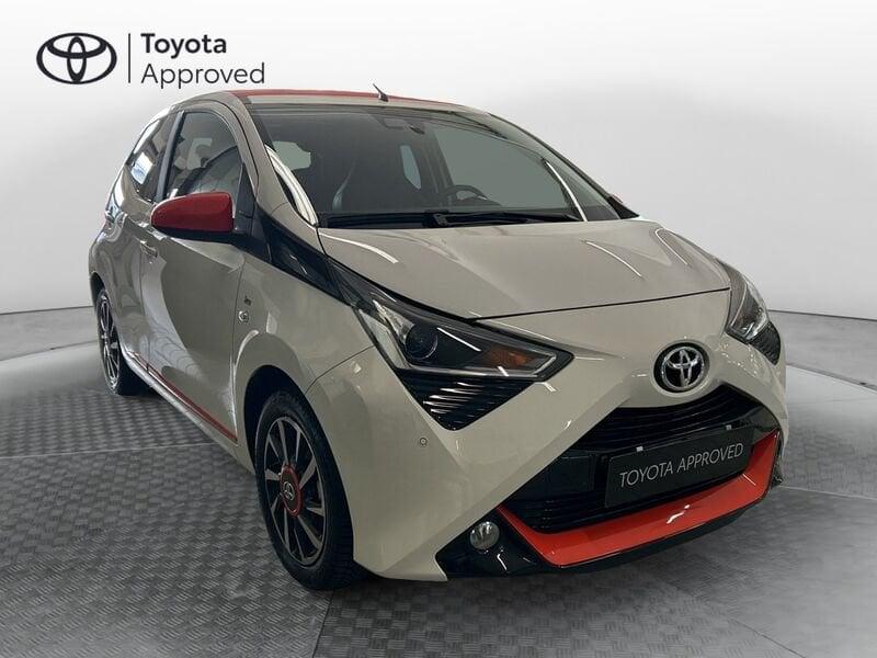 Toyota Aygo 1.0 VVT-i 72 CV 5 porte x-wave orange