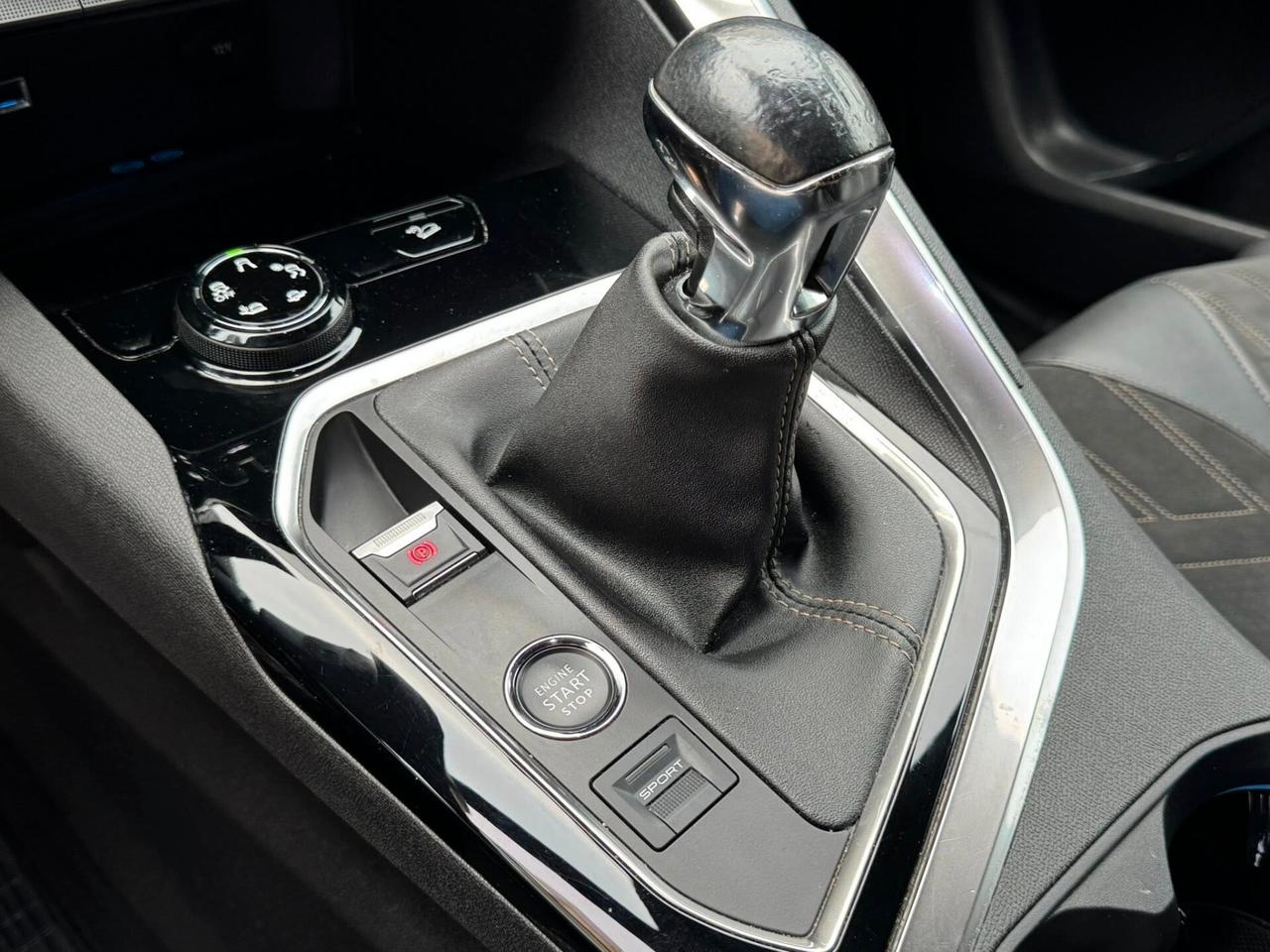 PEUGEOT 3008 1.5 HDI 130 CV. BI-COLORE GT-LINE FULL