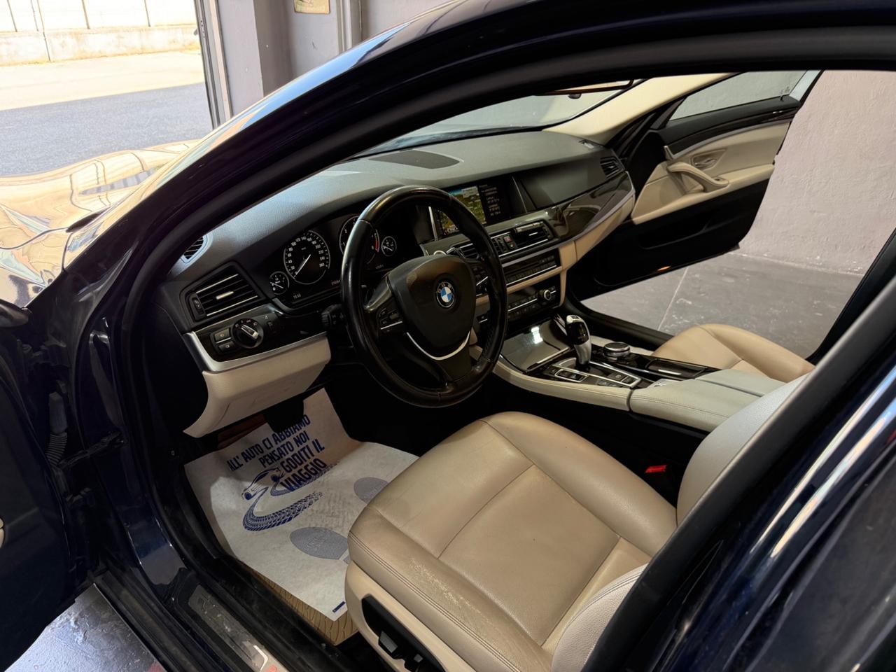 Bmw 520 520d xDrive Luxury