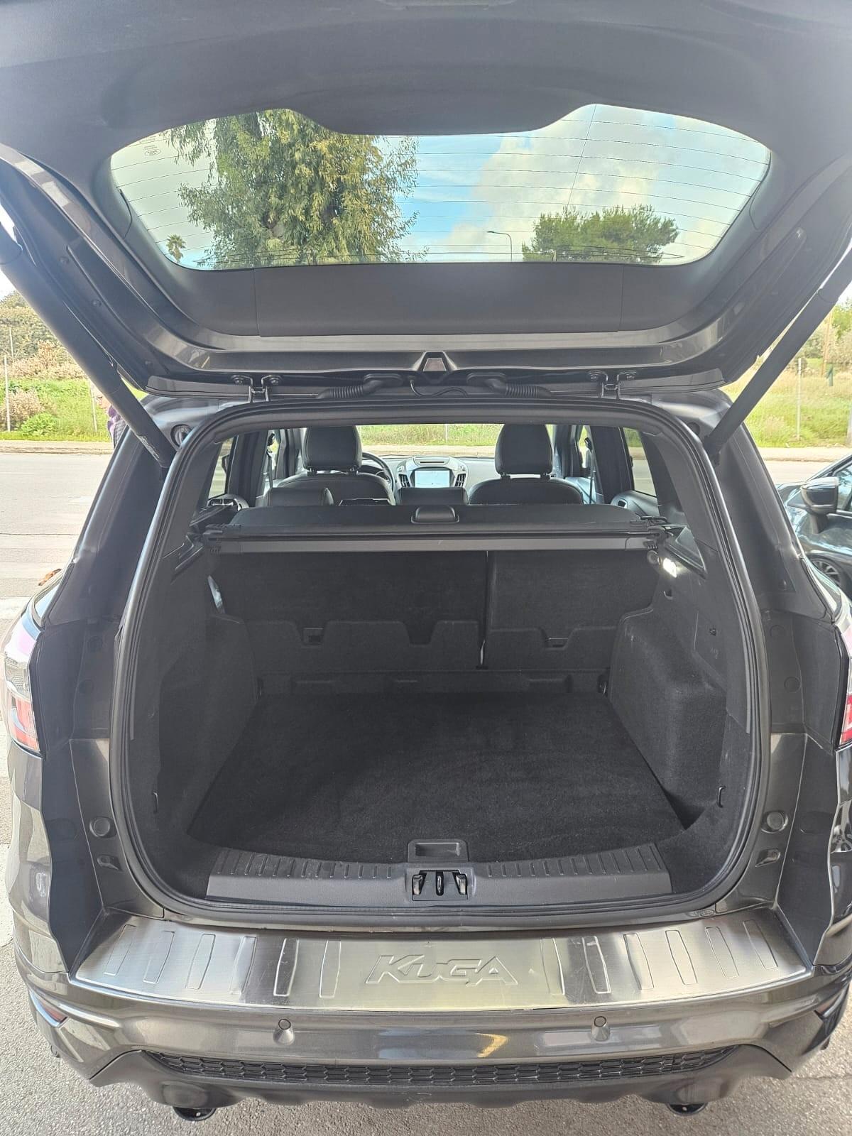 Ford Kuga St-Line 2.0TDI 120CV TITANIUM FULL