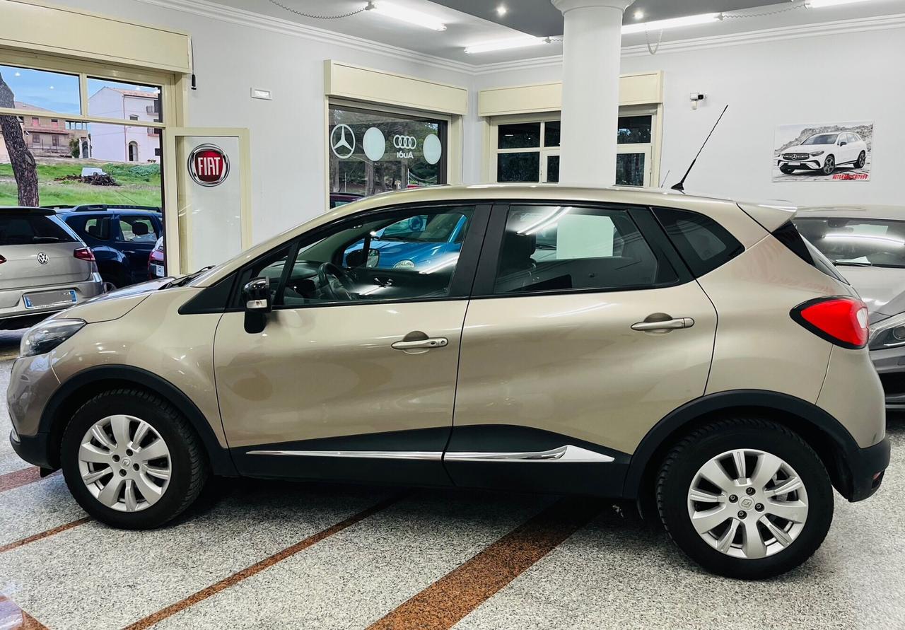 Renault Captur 1.5 dCi 90 CV anno 2015.