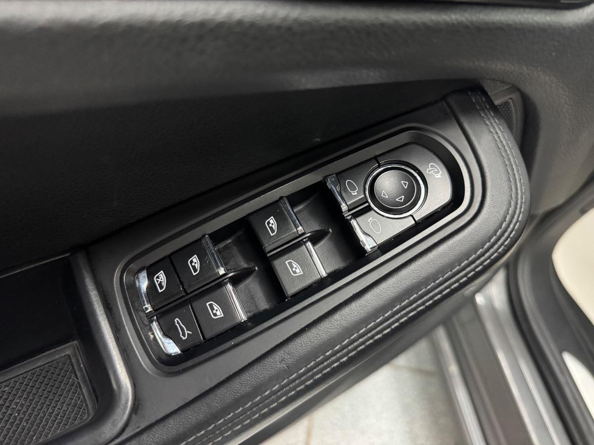 PORSCHE MACAN 3.0 S Diesel TETTO/ BOSE/ PASM/ SEDILI VENTILATI/ MEMORIE SEDILI/ C. LEGA 21