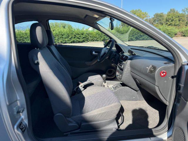 OPEL Corsa 1.2i 16V cat 3 P CLUB *CLIMA*UNIPROP*