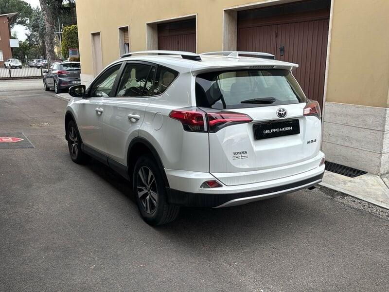 Toyota RAV4 RAV4 2.0 D-4D 2WD Business