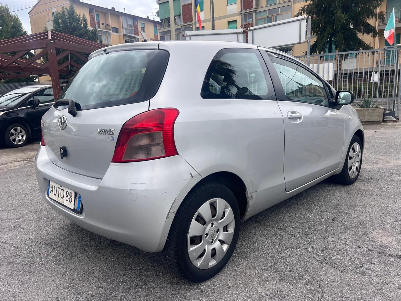 Toyota Yaris 1.3 3 porte Navi