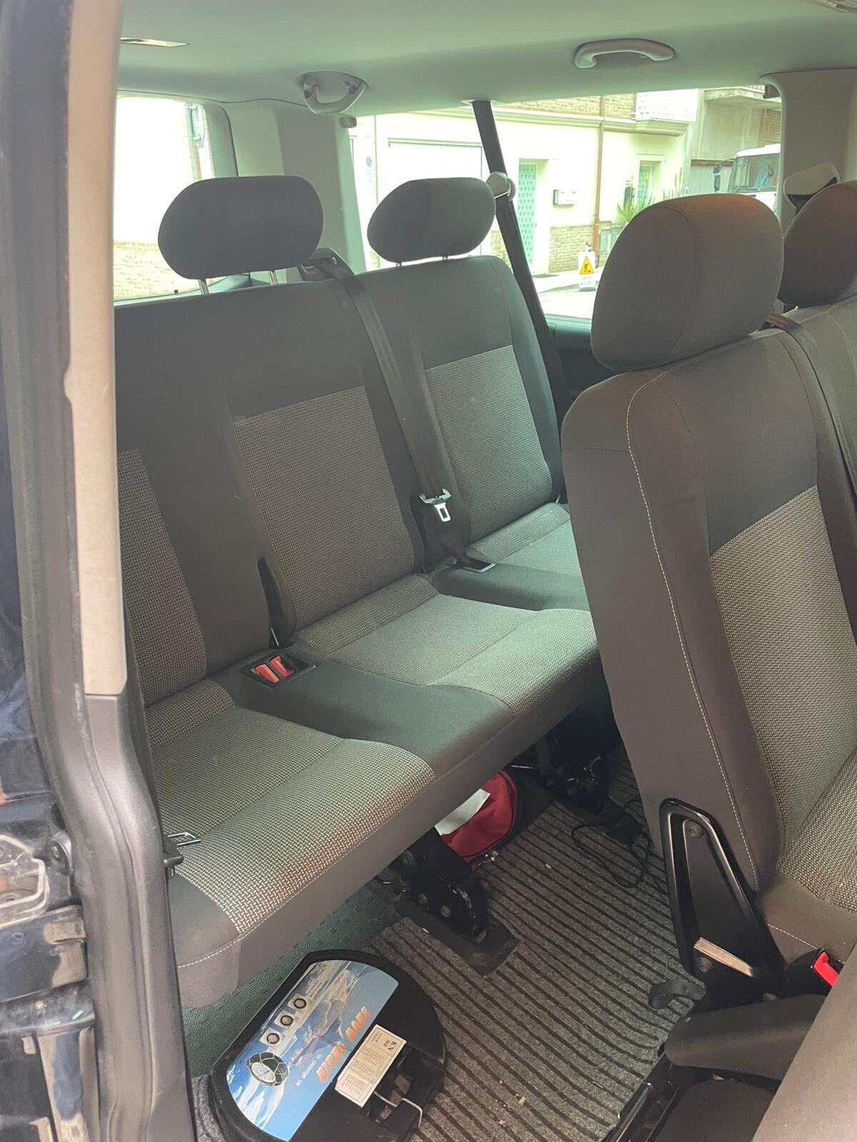 Volkswagen Multivan T5 Caravelle 9 POSTI 2.0 TDI 4Motion PC Comfortline