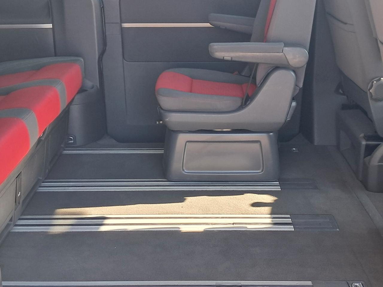 VOLKSWAGEN T5 MULTIVAN 2.5 TDI 131 CV AUTOCARAVAN