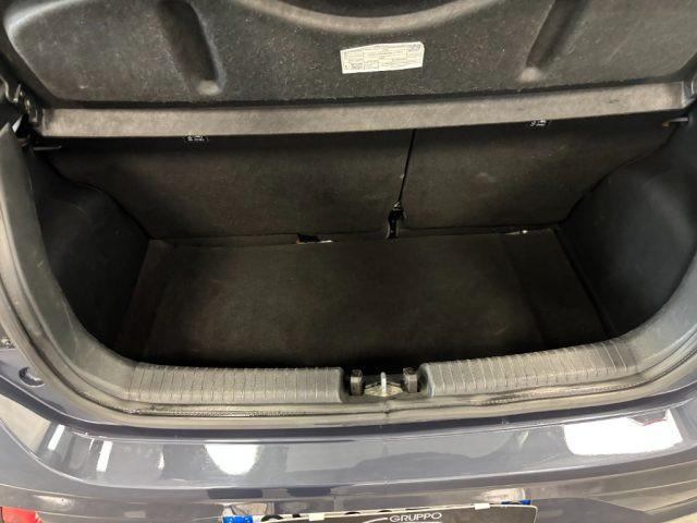 HYUNDAI i10 1.0 Benzina Tech Full Optional