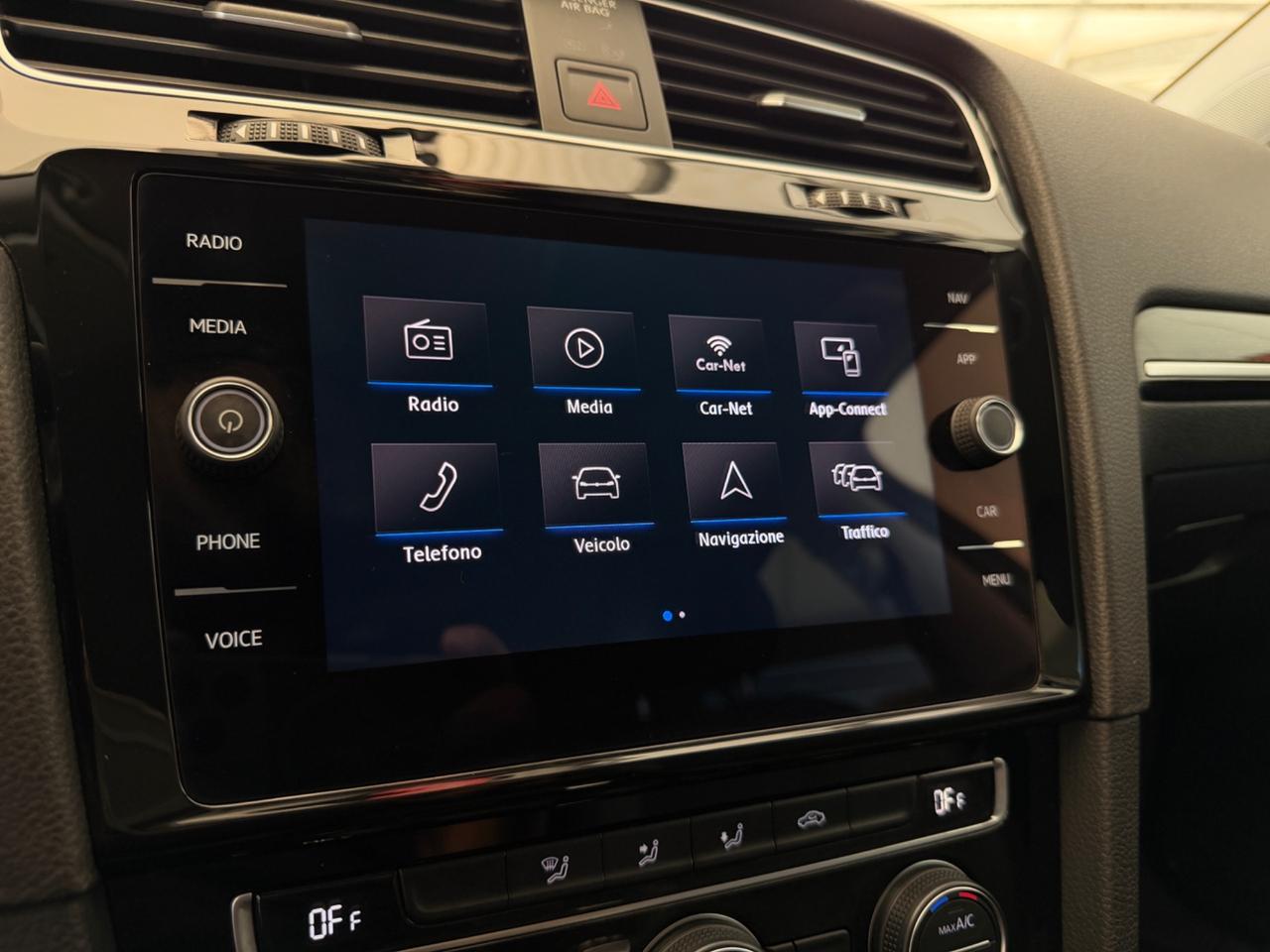 Volkswagen Golf 1.6 TDI 115 CV DSG COCKPIT