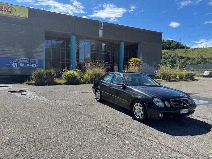 Mercedes-benz E 270 CDI cat Avantgarde
