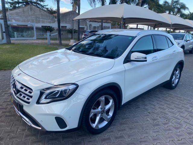 MERCEDES-BENZ GLA 200 d Automatic 4Matic Sport