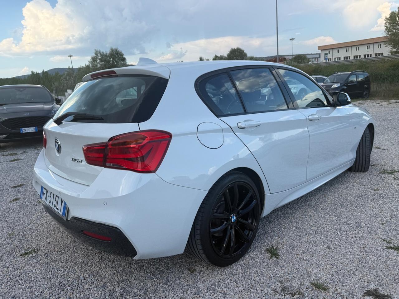 Bmw 116 116d 5p. Urban