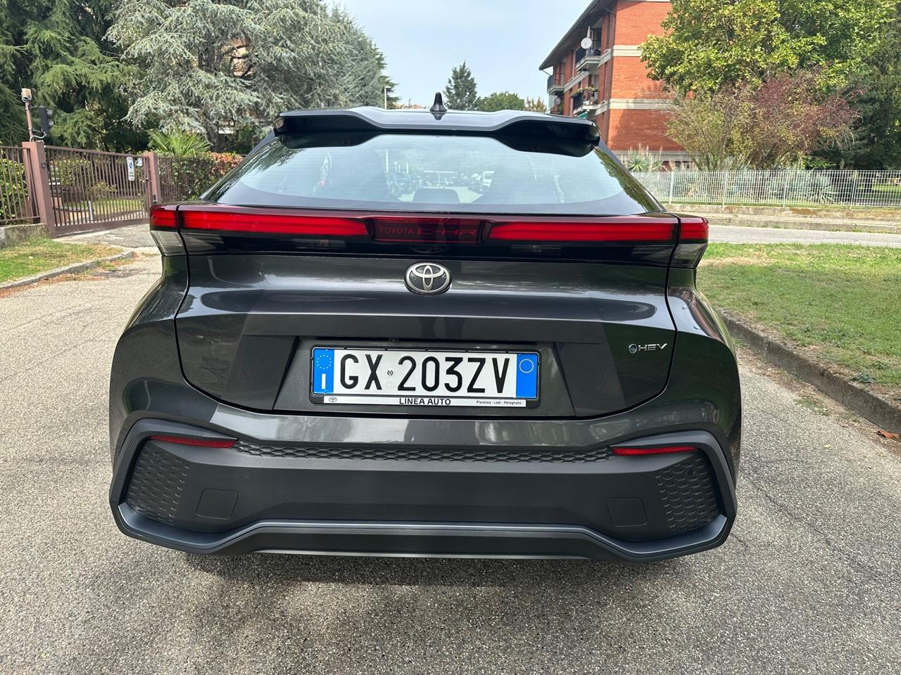 Toyota C-HR Hv lounge