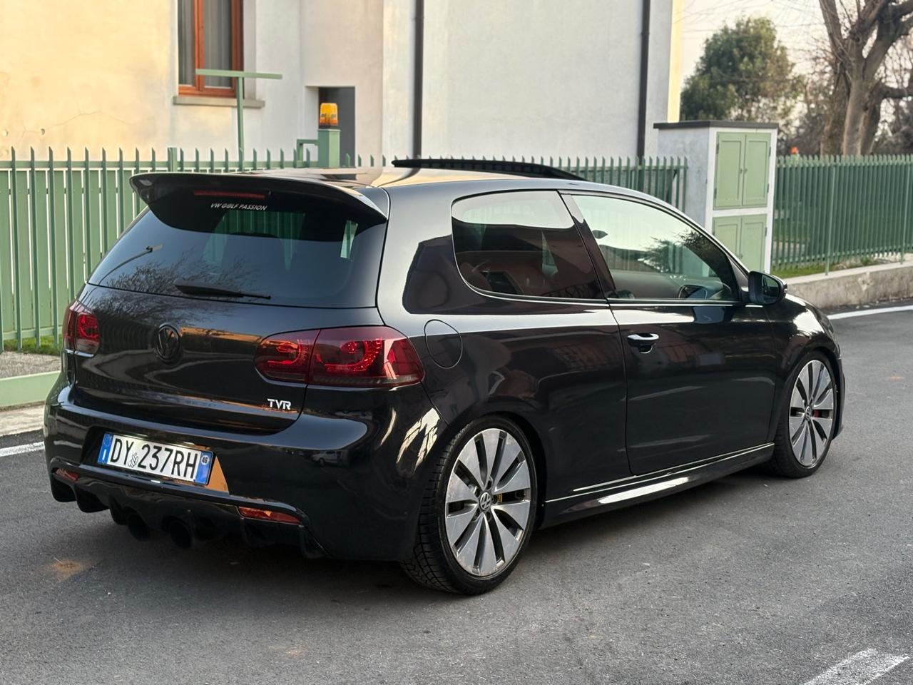 Volkswagen Golf 2.0 TSI DSG 3p. GTI