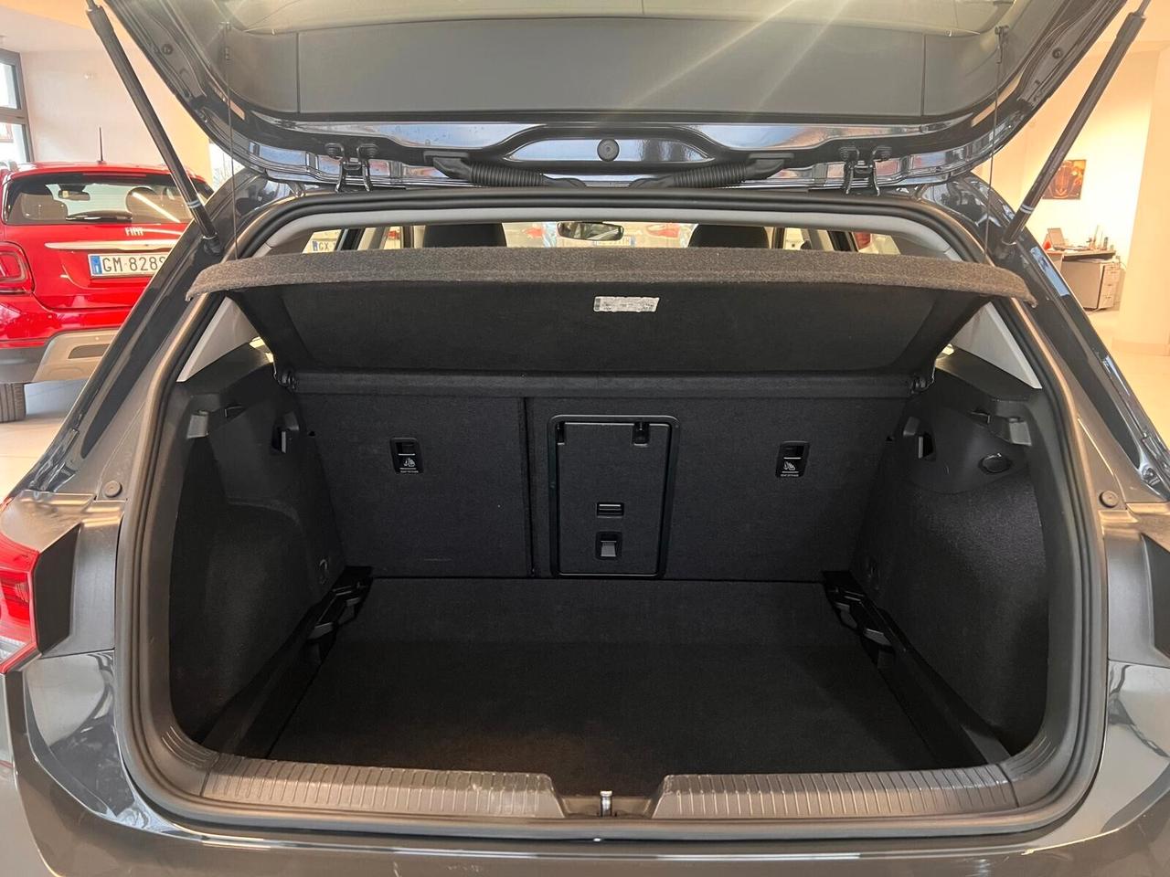 Volkswagen Golf 1.0 TSI EVO Life DSG