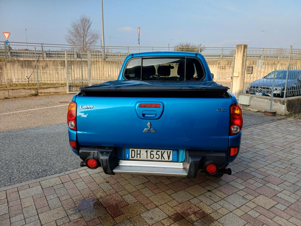 Mitsubishi L200 2.5 DI-D/136CV PERMUTE E FINANZIAMENTI