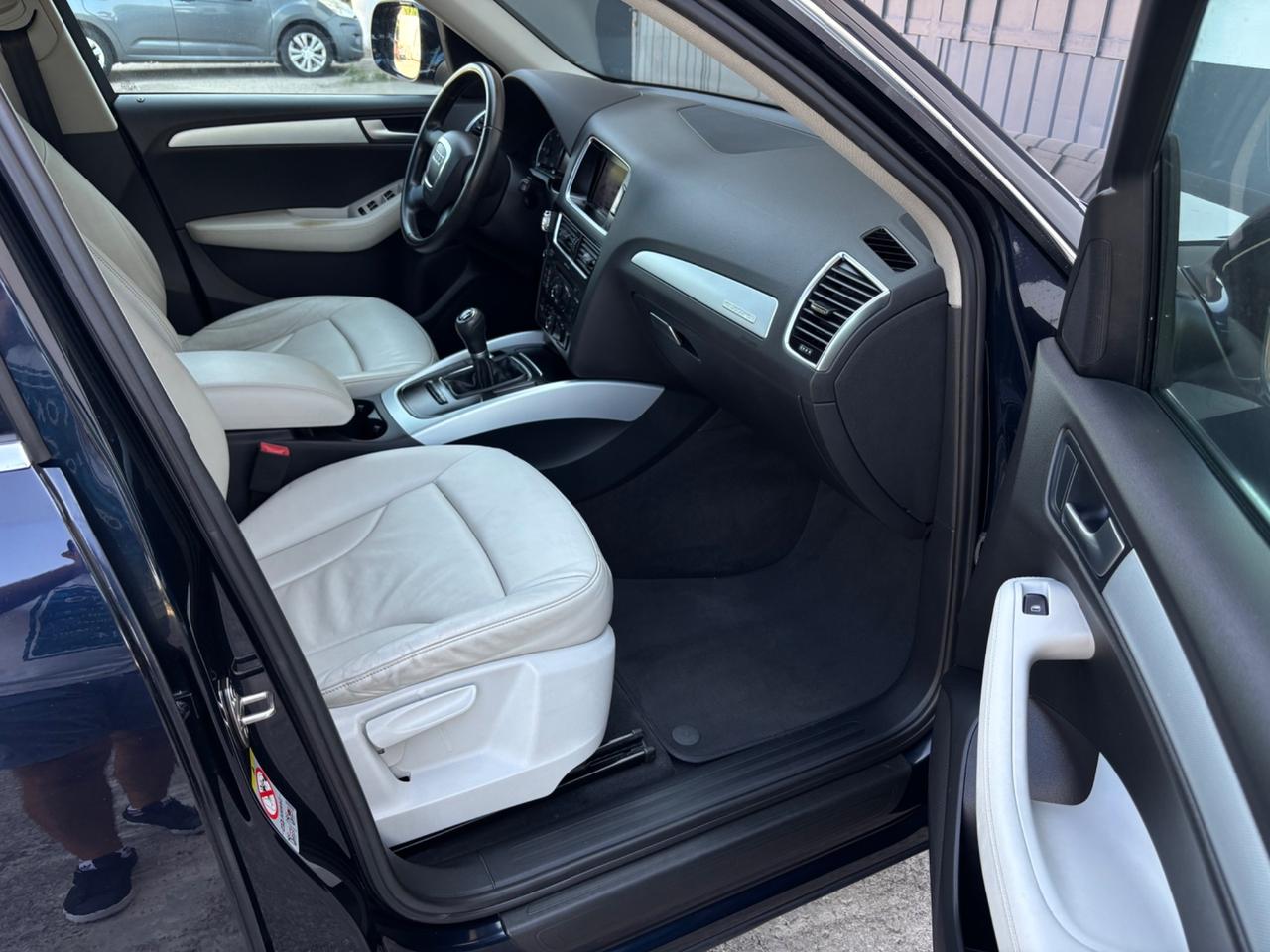 Audi Q5 2.0 TDI 143 CV.quattro 1ºproprietario. Garanzia