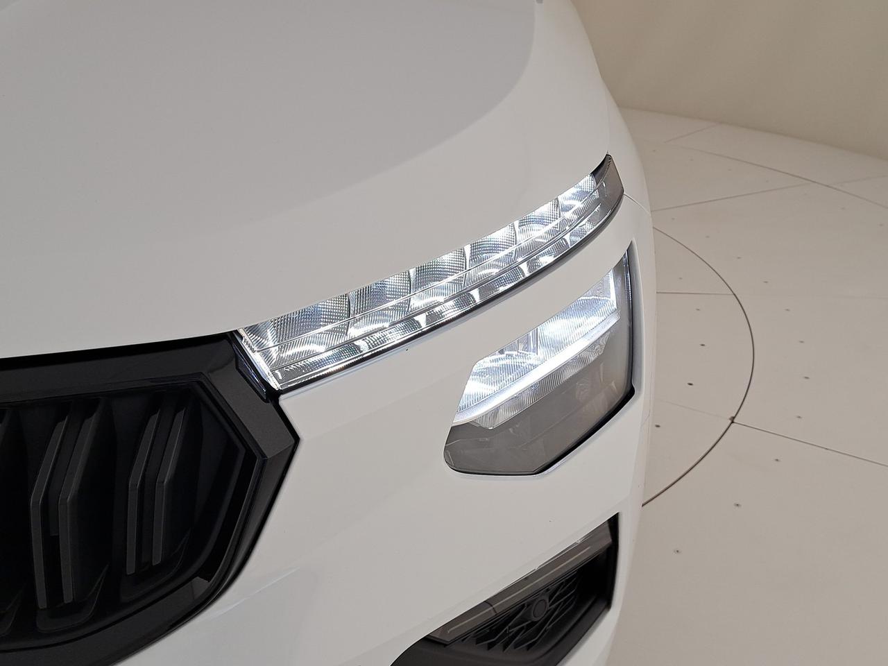 Skoda Kamiq 1.0 tsi black dots 95cv