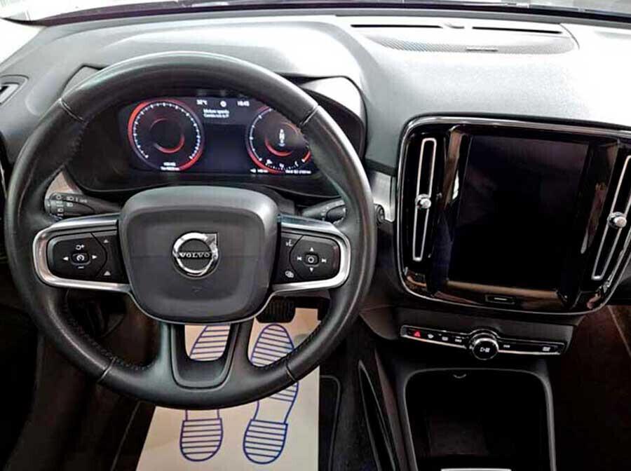 Volvo XC40 D4 AWD Geartronic Momentum