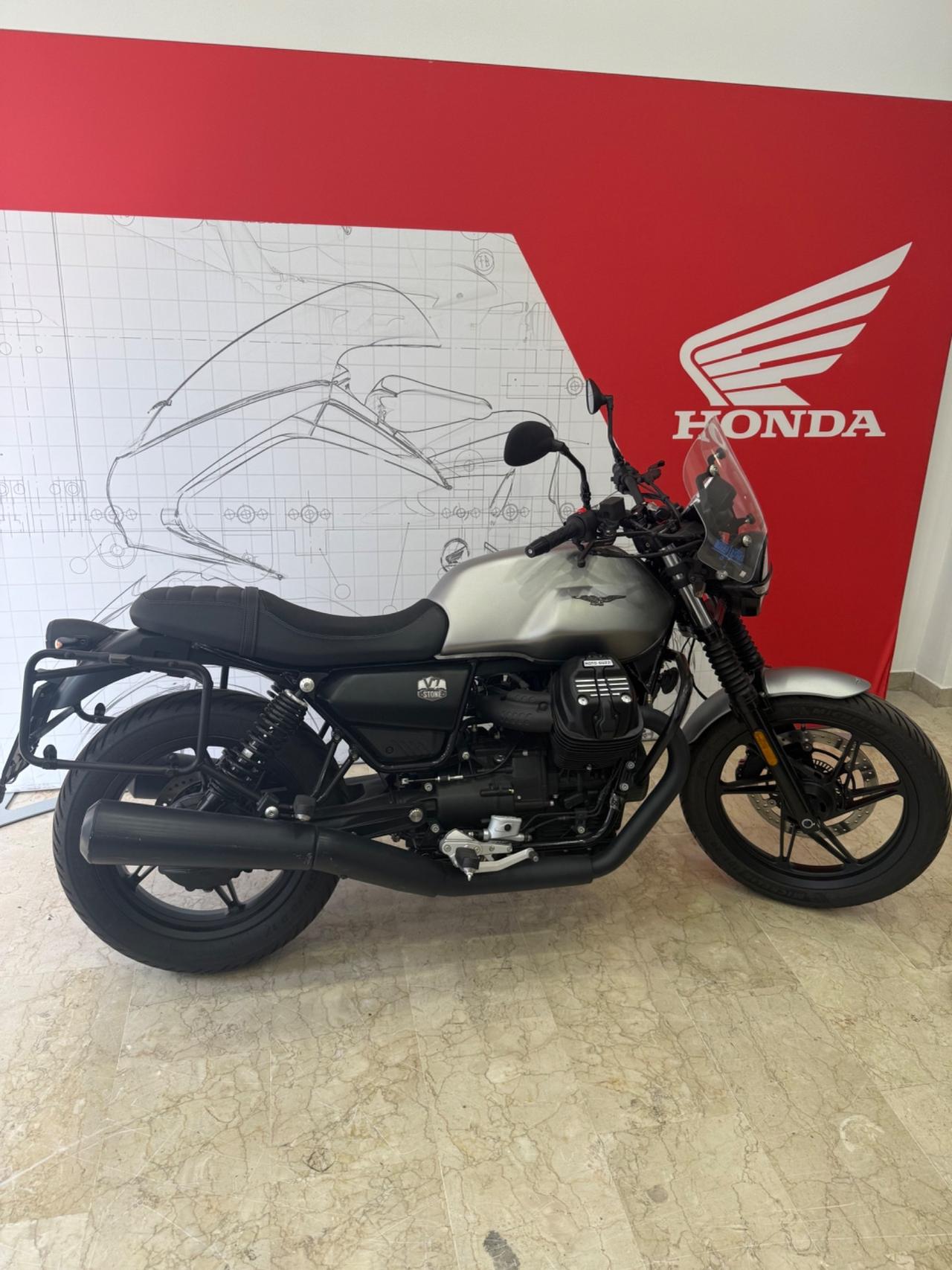 Moto Guzzi V7