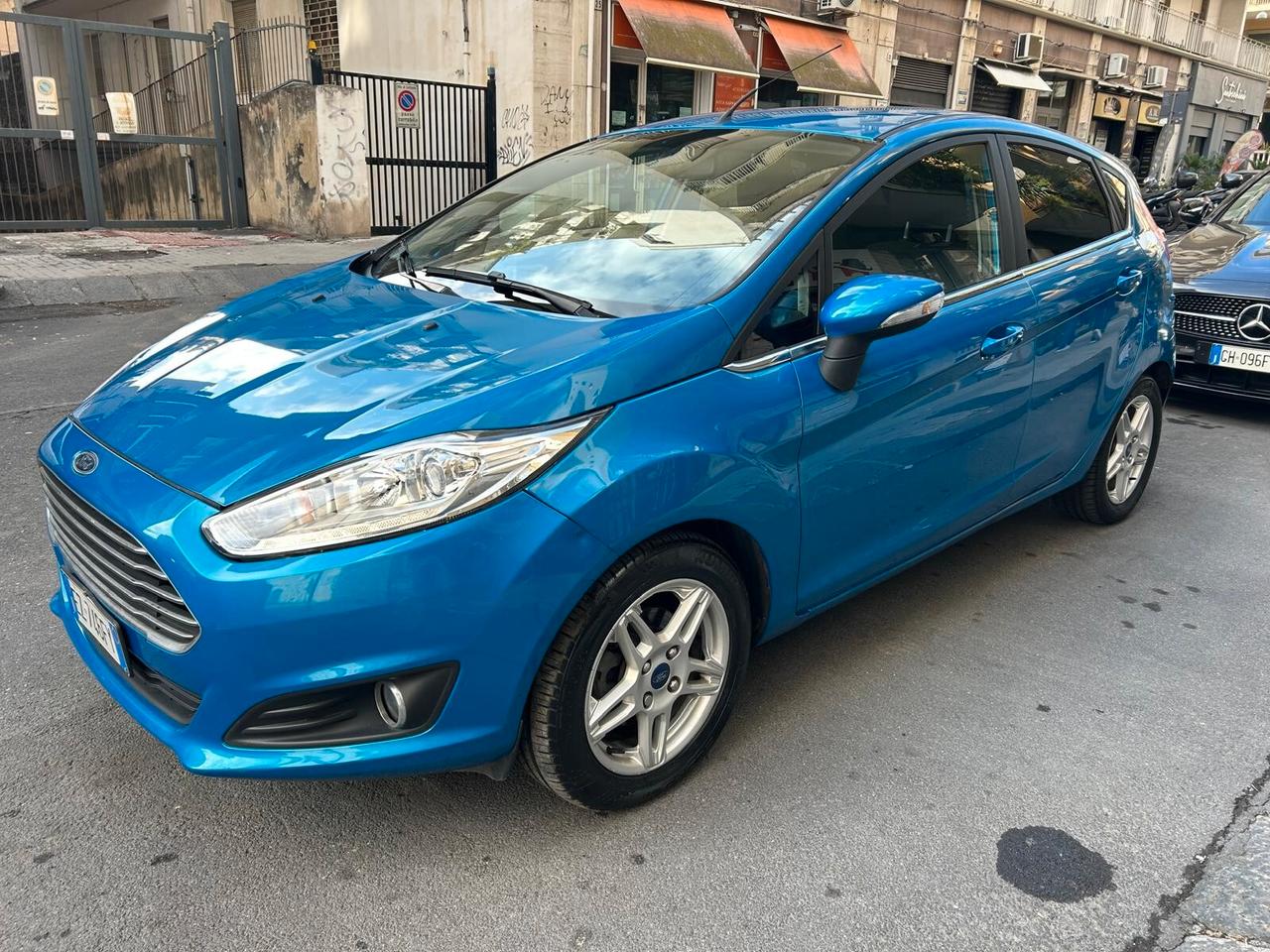 Ford Fiesta 1.5 TDCi 75 CV – IDEALE PER NEOPATENTATI 74.152 KM GARANZIA 12 MESI!