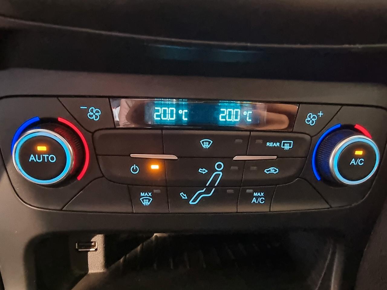 Ford Focus 1.5 TDCi 120 CV Start&Stop Powershift SW Titanium