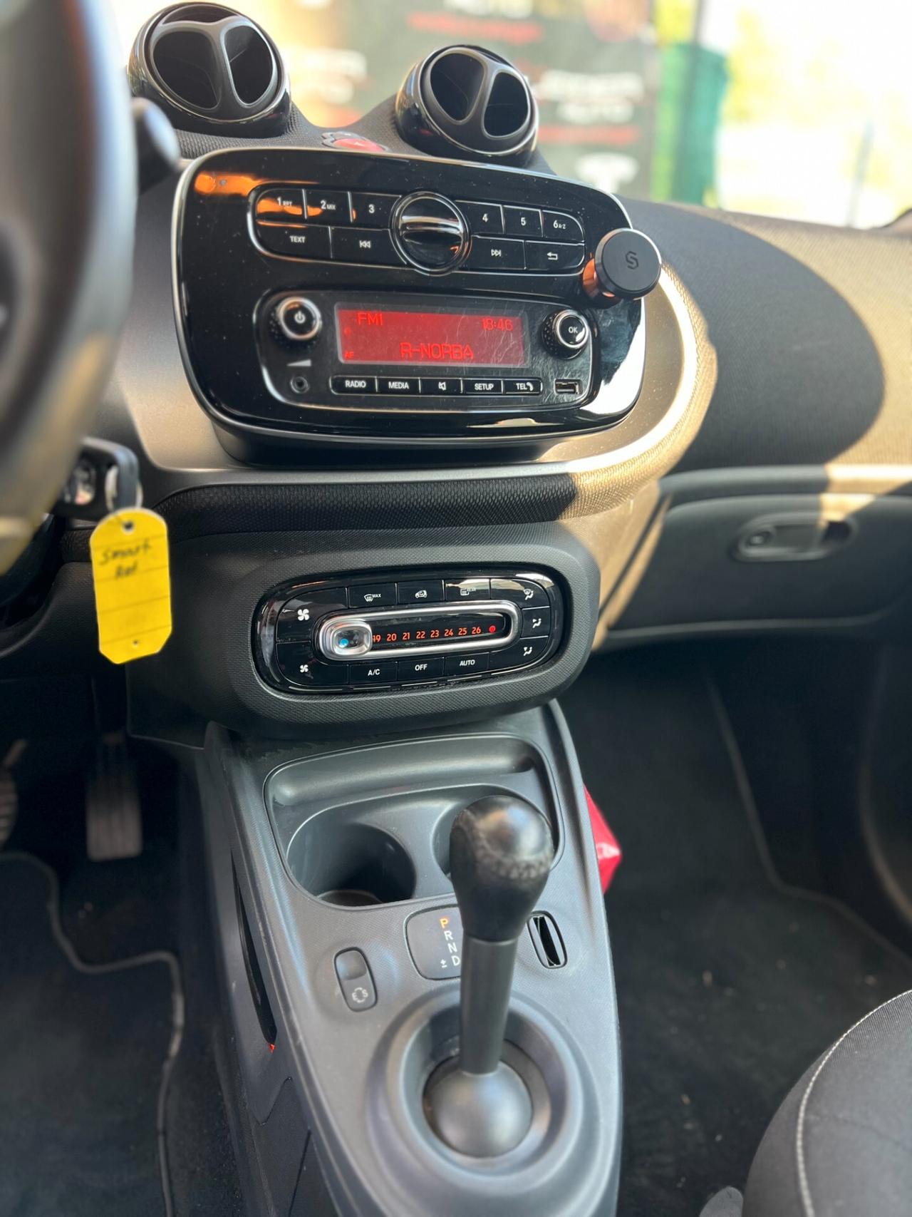 Smart ForFour 71 cv AUTOMATICA/SENSORI/BRACCIOLO