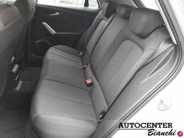 AUDI Q2 35 TDI S tronic Business